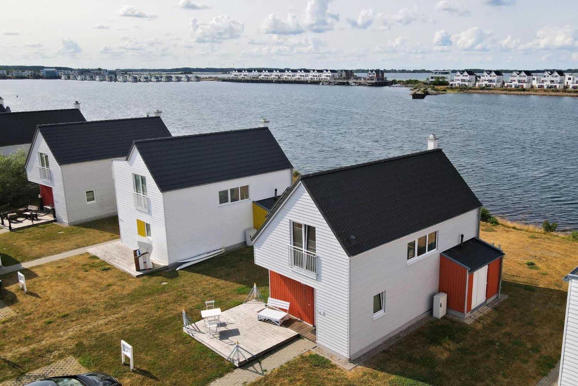 Ferienhaus Lieblingsplatz By Seeblick Ferien Oro, Direkte Wasserlage,Sauna,Kamin オルペニッツ エクステリア 写真