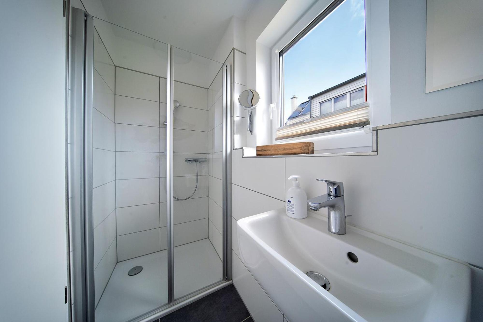 Ferienhaus Lieblingsplatz By Seeblick Ferien Oro, Direkte Wasserlage,Sauna,Kamin オルペニッツ エクステリア 写真