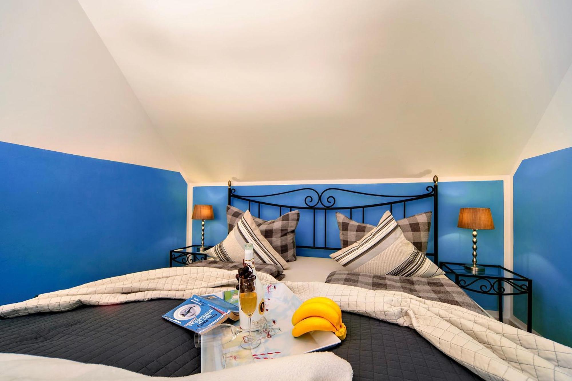 Ferienhaus Lieblingsplatz By Seeblick Ferien Oro, Direkte Wasserlage,Sauna,Kamin オルペニッツ エクステリア 写真